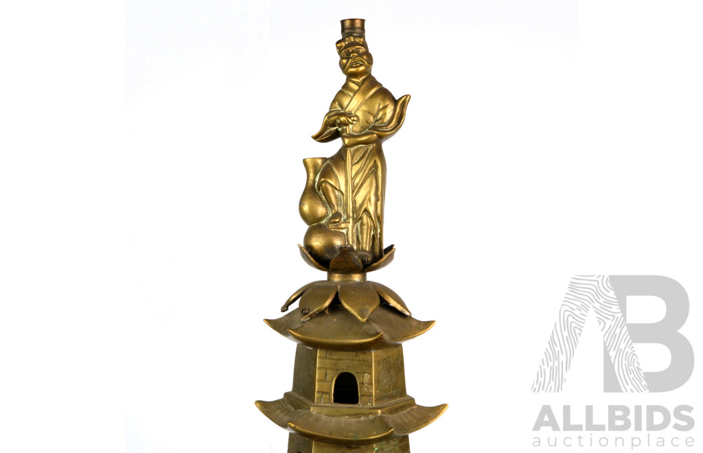 Fantastic Vintage Asian Brass Pagoda Form Light with Engraved Detail