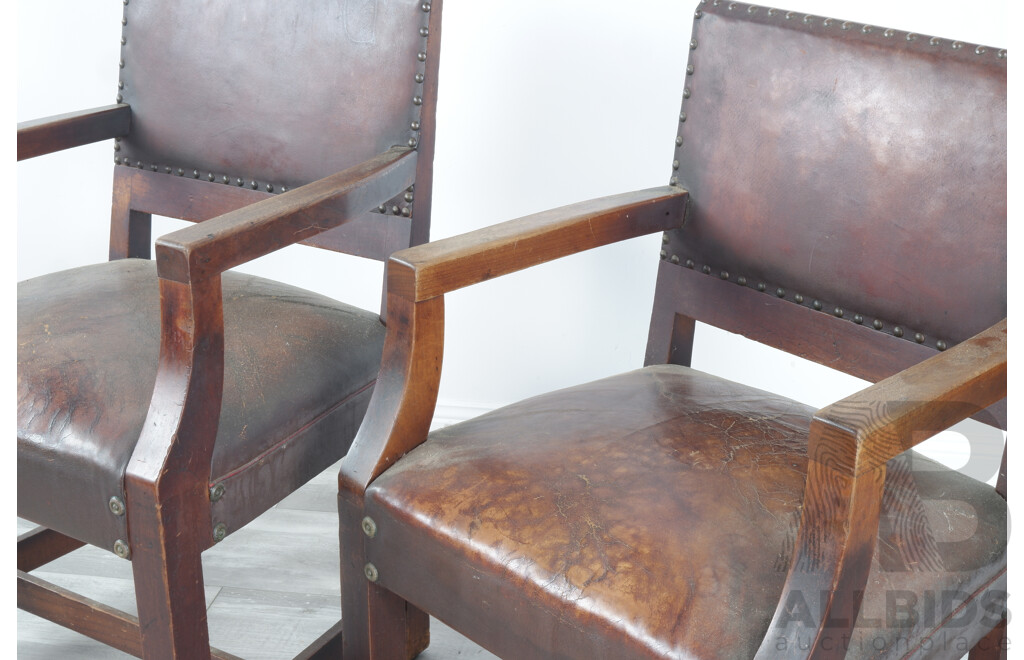 Pair of Vintage Mahogany Armchairs with Leather Upholstry