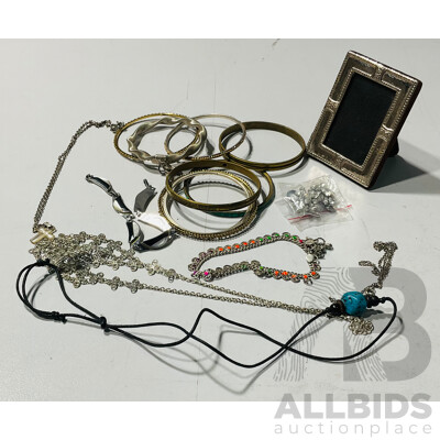 Sterling Silver Picture Frame and Collection of Silver and Costume Jewellery Items