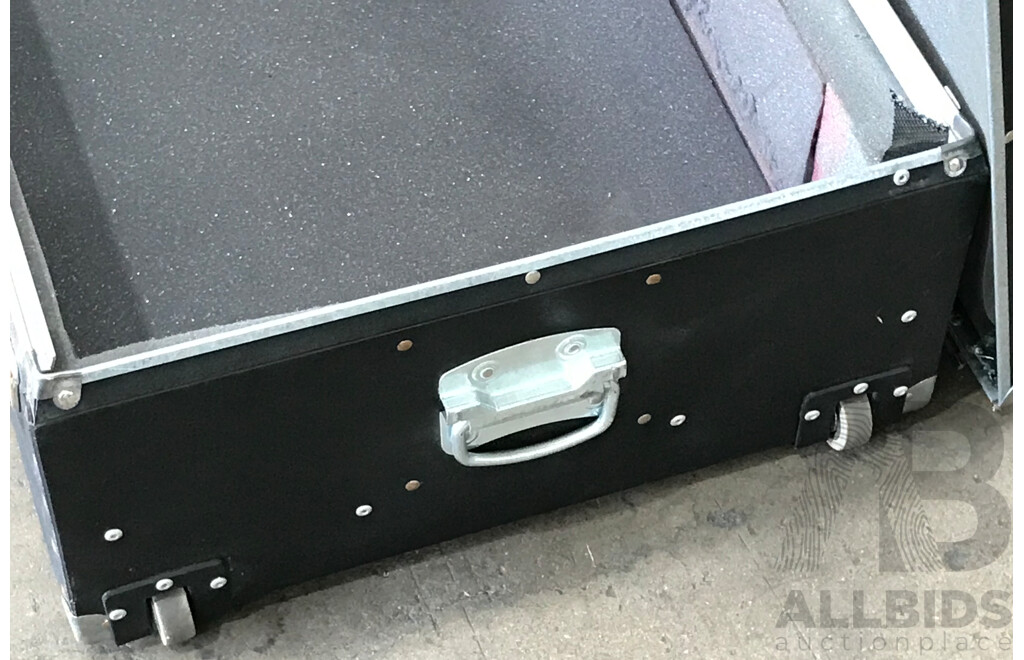 Plywood Road Case with Foam Lining