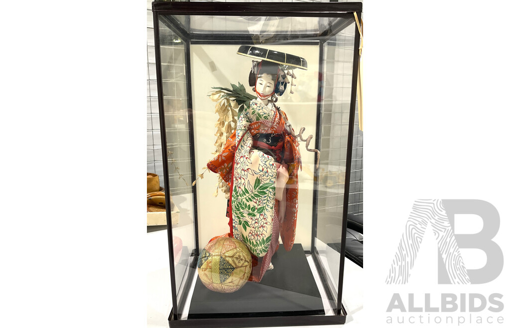 Vintage Japanese Geisha Doll in Display Box