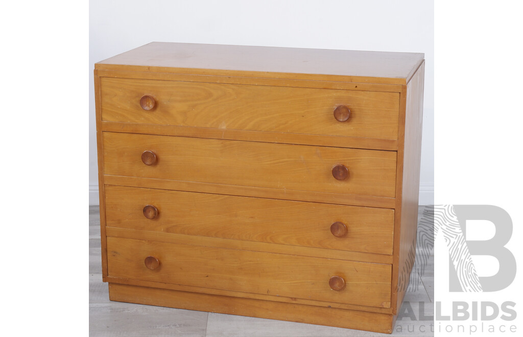 Vintage Bedroom Chest of Drawers by Kalmar Interiors