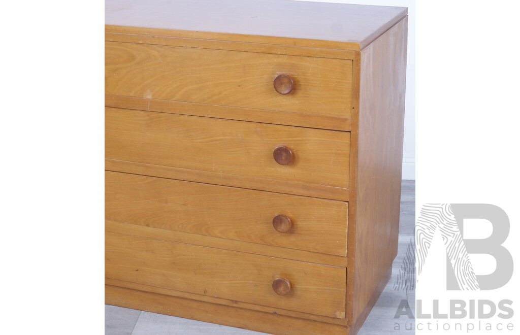 Vintage Bedroom Chest of Drawers by Kalmar Interiors