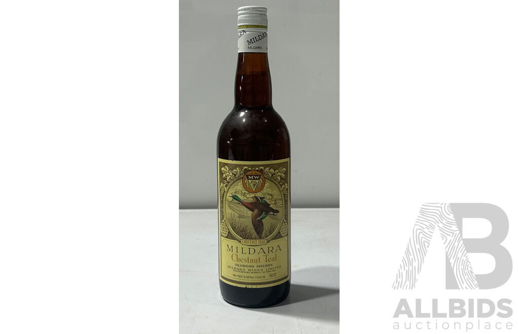 Mildara Chestnut Teal Oloroso Sherry – Original Bottling Prior to 1998.