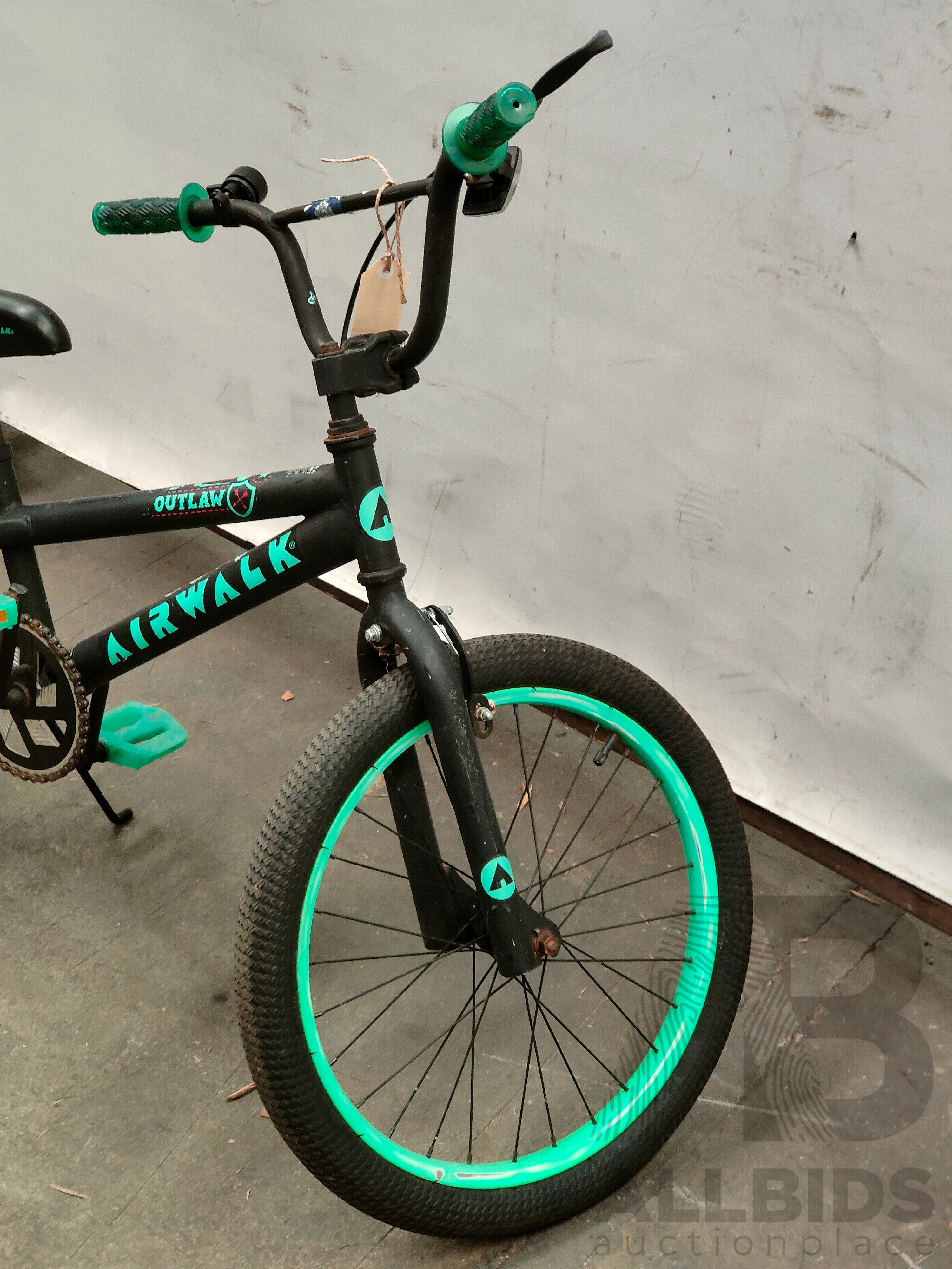 Airwalk Outlaw Single Speed BMX Bike