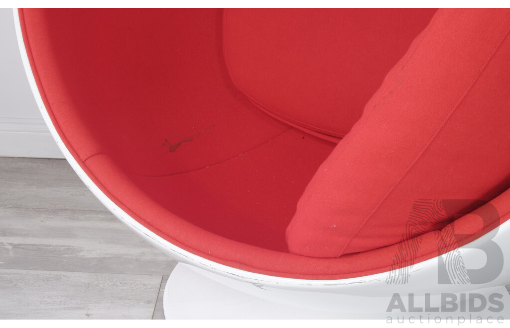 Replica 'Ball Chair' Original Designed by Eero Aarnio