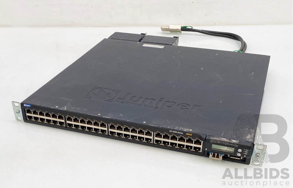 Juniper Networks (EX4200-48P) EX 4200 Series 48PoE+ 48-Port Gigabit Switch