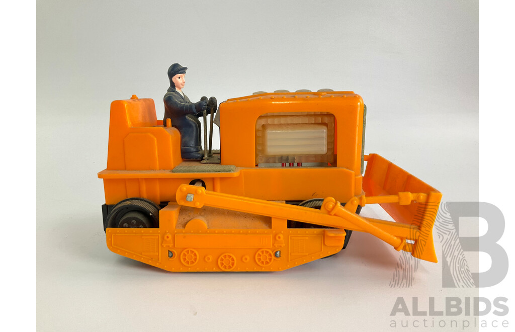 Vintage Horikawa Battery Poweded Toy Bulldozer, Made in Japan