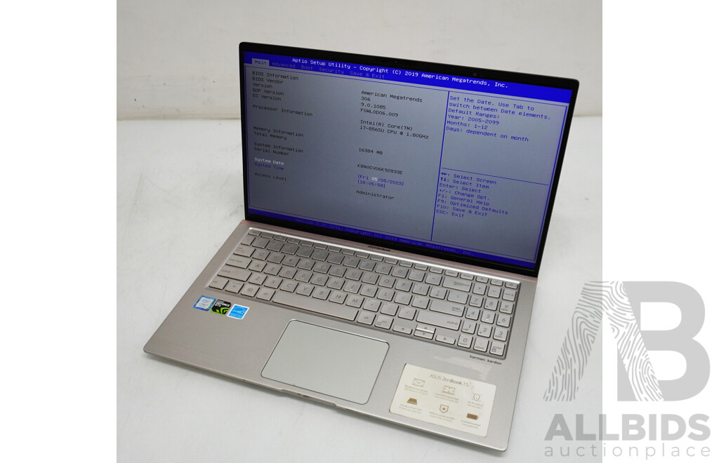 Asus (UX533F) Zenbook 15 Intel Core I7 (8565U) 1.80GHz-4.60GHz 4-Core CPU 15.6-Inch Laptop 