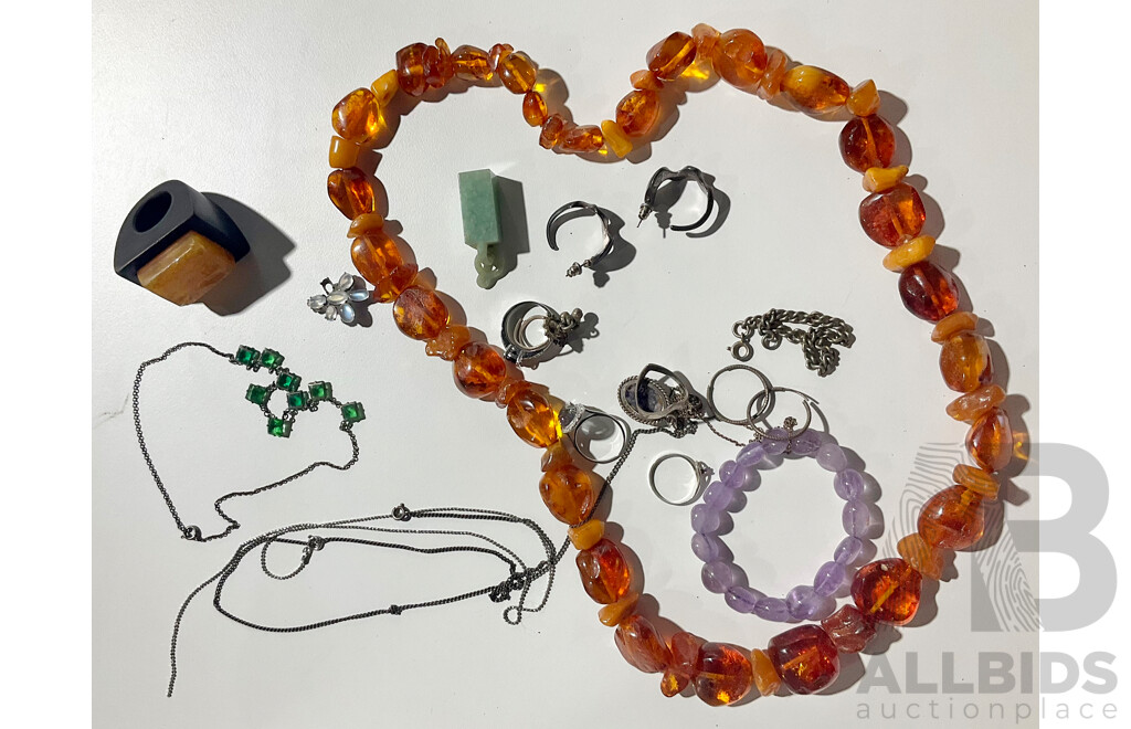 Large Vintage Amber Beaded Necklace and Other Vintage Jewellery Items
