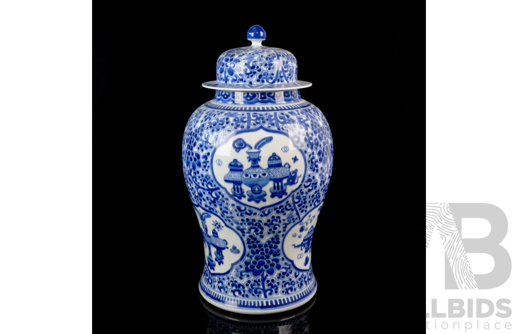 Chinese Porcelain Blue and White Decorated Lidded Ginger Jar