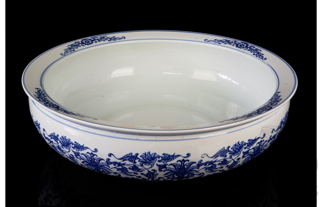 Large Chinese Blue and White Porcelain Wash Bowl