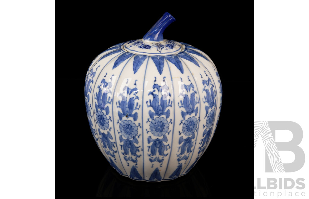 Large Chinese Blue and White Porcelain Gourd Form Lidded Jar