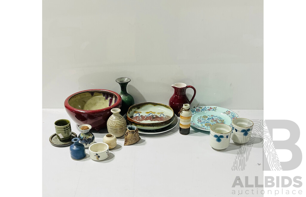 Collection Australian Studio Pottery Pieces Including Fiaxien Example, Others with Makers Marks and More