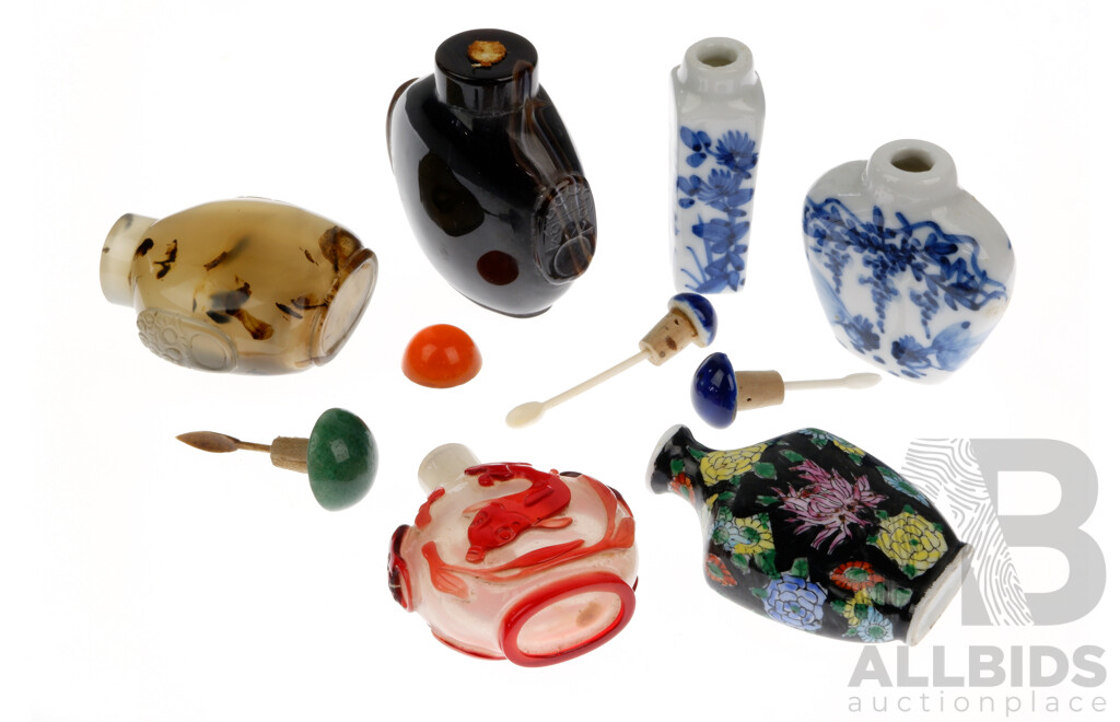 Collection Six Chinese Vintage Snuff Bottles Including Glass, Porcelain and Agate Examples