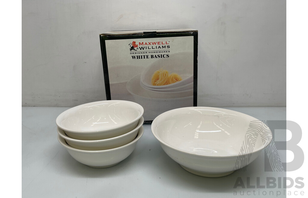 Maxwell Williams Pasta Bowl Set - Brand New