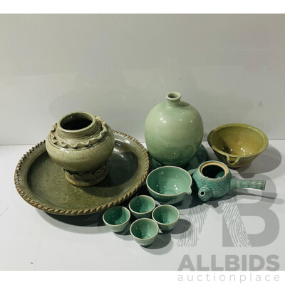 Collection Asian Celadon Glazed Ceramics