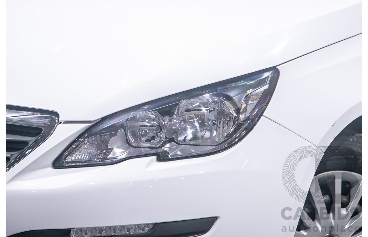 10/2014 Peugeot 308 Access T9 5d Hatchback White Turbo 1.2L