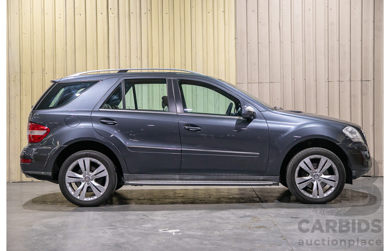 4/2010 Mercedes Benz ML350 (4x4) W164 MY10 4d Wagon Tenorite Grey Metallic V6 3.5L