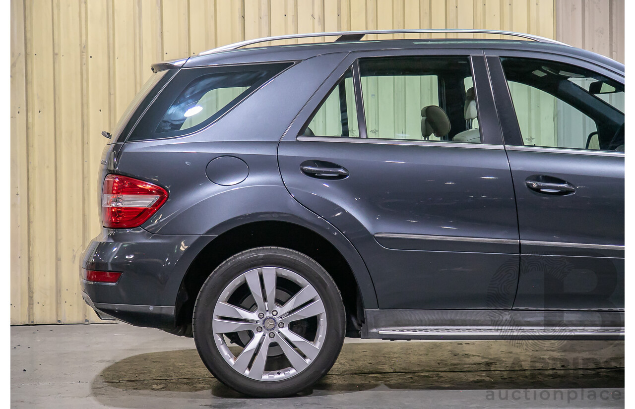 4/2010 Mercedes Benz ML350 (4x4) W164 MY10 4d Wagon Tenorite Grey Metallic V6 3.5L