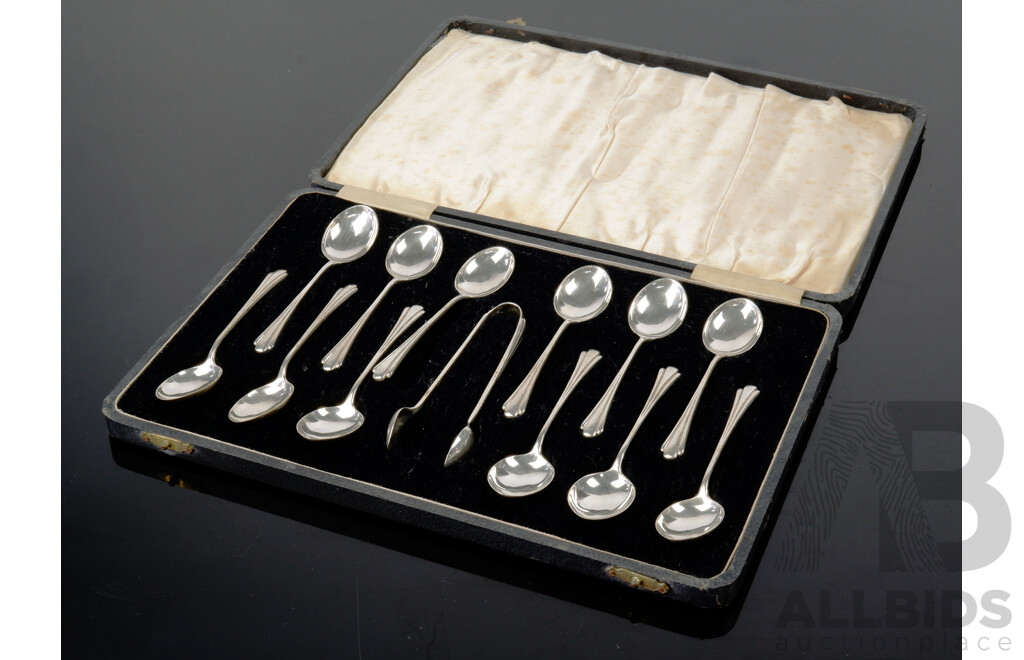 Antique Set Twleve Sterling Silver Teaspoons Along with Sugar Nips in Original Case, Birmingham 1935