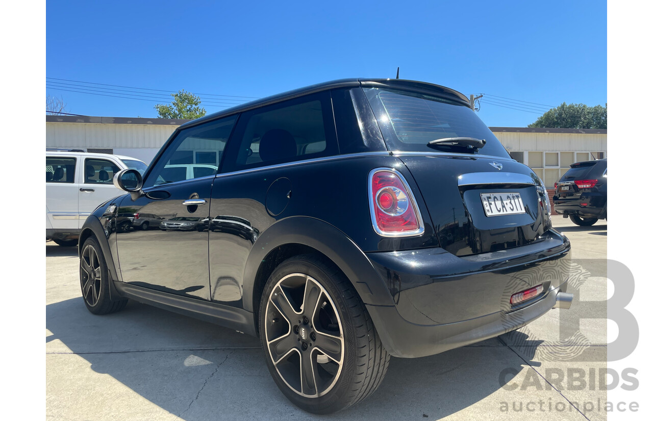 01/2011 Mini Cooper  R56 MY12 2d Hatchback Black 1.6L