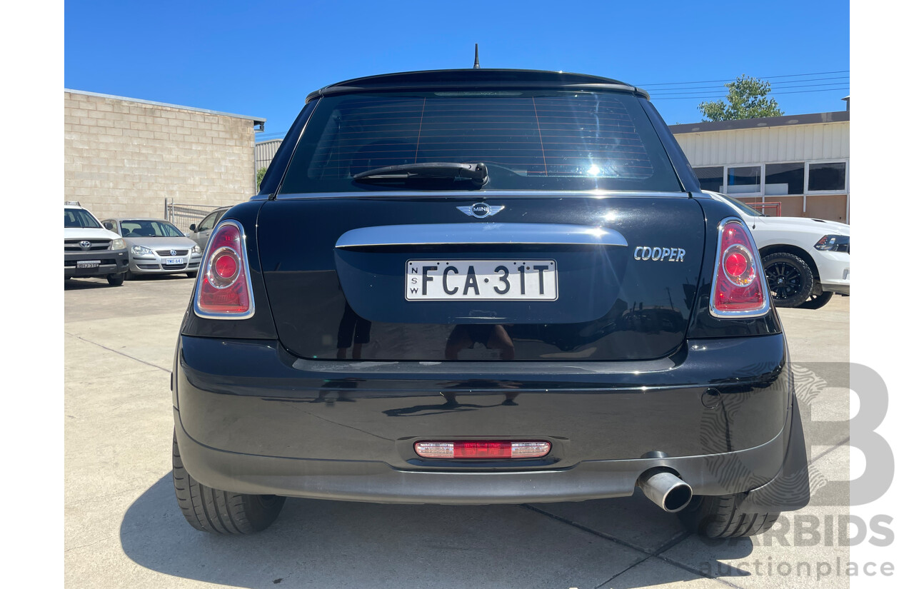 01/2011 Mini Cooper  R56 MY12 2d Hatchback Black 1.6L