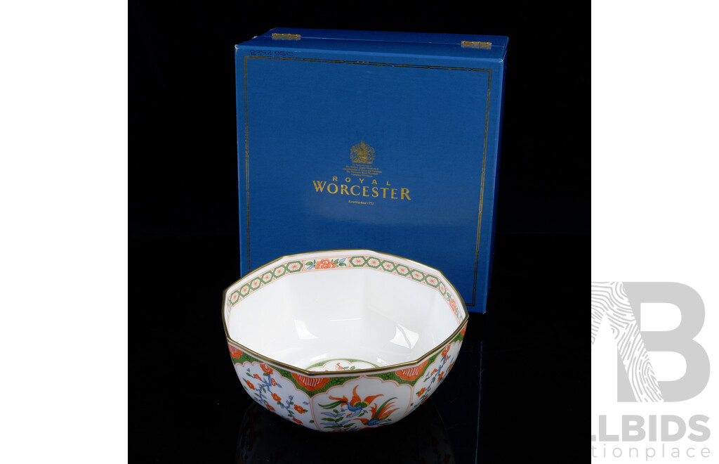 Royal Worcester Porcelain Bowl in the Heritage Collection, 2003, in Original Box