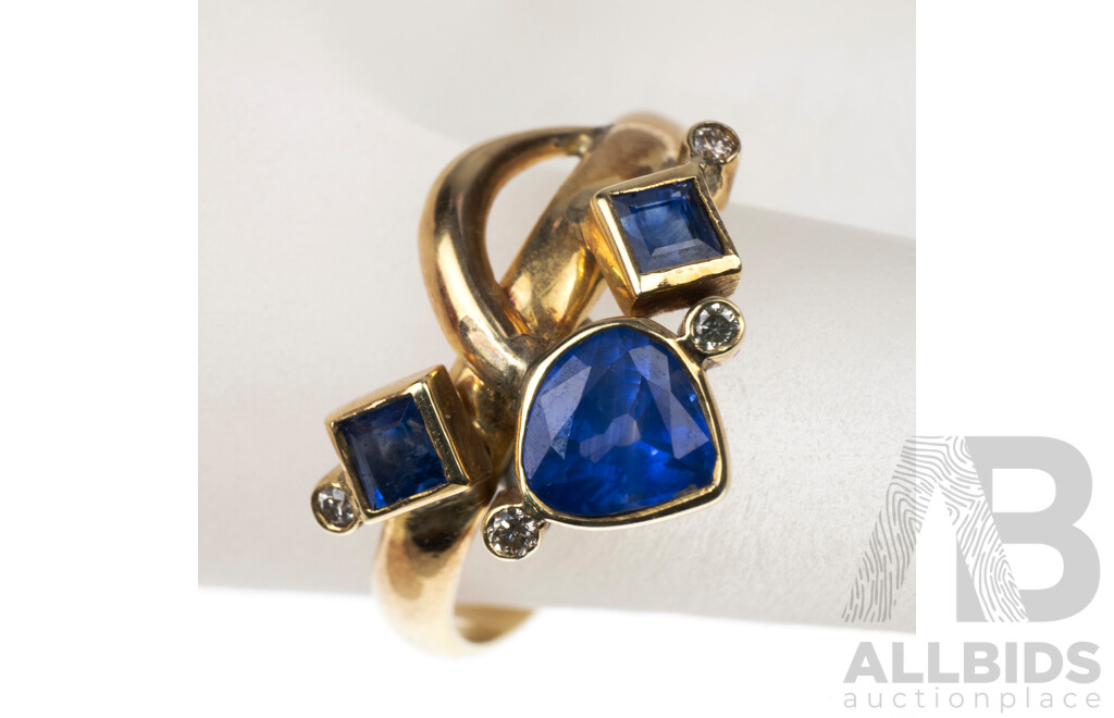 14ct Ceylonese Sapphire & Diamond Ring, Size P, 4.24 Grams