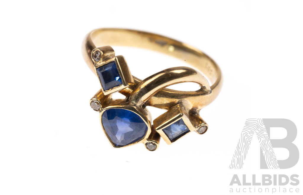 14ct Ceylonese Sapphire & Diamond Ring, Size P, 4.24 Grams