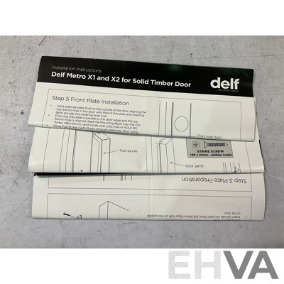 DELF ARCHTECTURAL Metro X1 675mm Plate Pull Handle