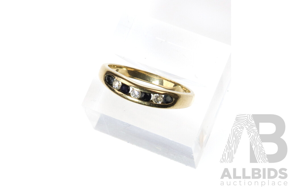 9ct Diamond & Sapphire Ring, Size O, 2.71 Grams