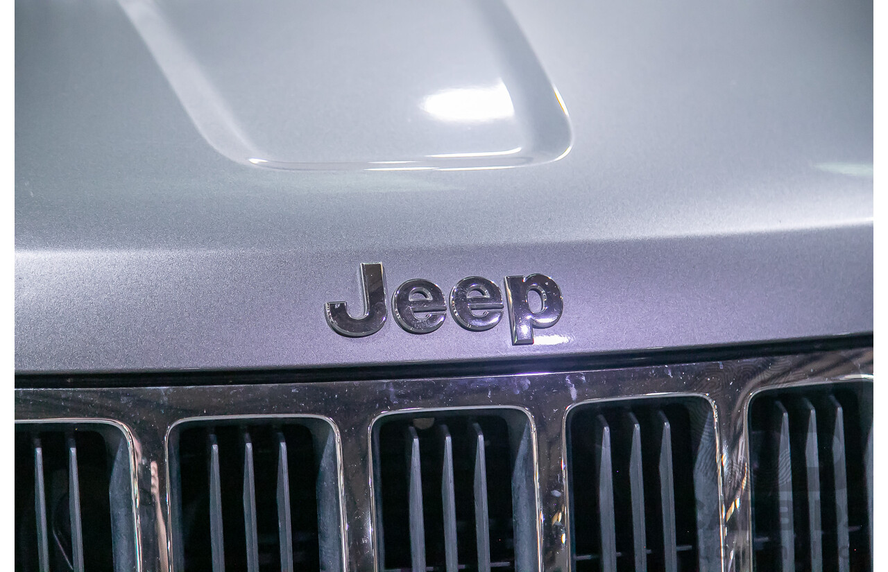 5/2012 Jeep Grand Cherokee Laredo (4x4) WK MY12 4d Wagon Grey Turbo Diesel V6 3.0L