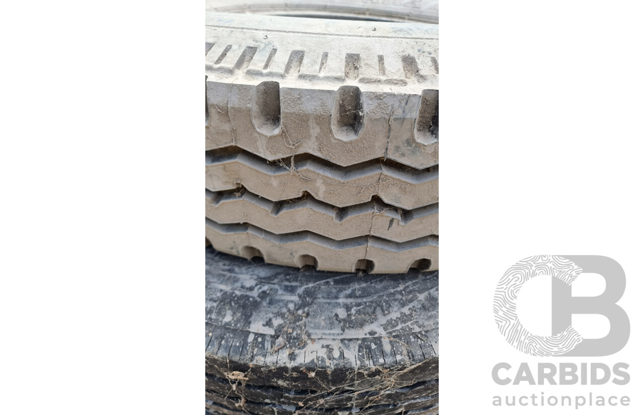 Set of Five Assorted Used Tyres Including YOKOHAMA & HANKOOK Tyres