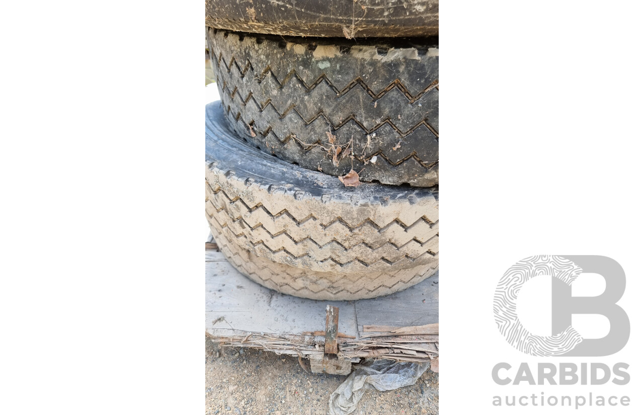 Set of Five Assorted Used Tyres Including YOKOHAMA & HANKOOK Tyres