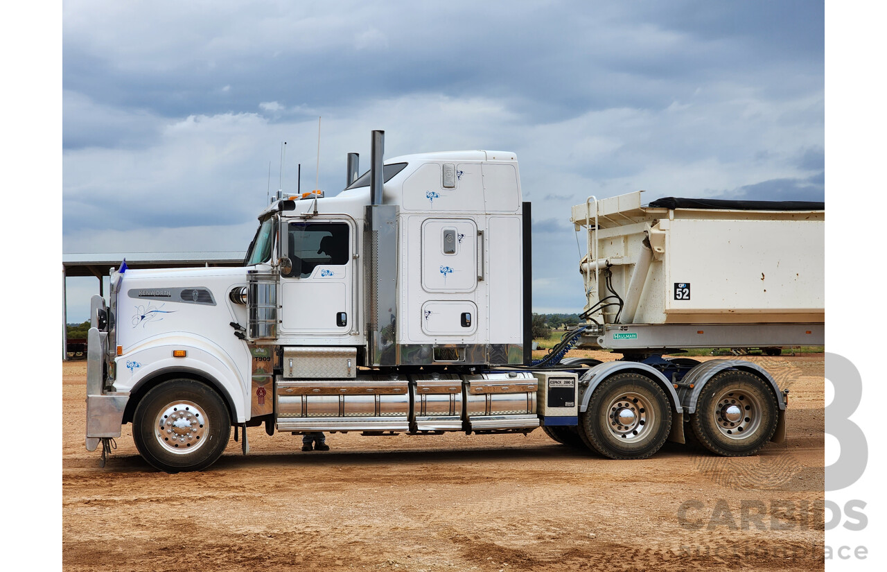 10/2014 Kenworth T909 6x4 Prime Mover Sleeper Cab 2d White Turbo Diesel 14.9L 500HP