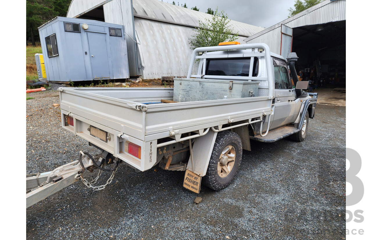 12/2013 Toyota Landcruiser GXL (4x4) VDJ79R MY12 UPDATE C/Chas Silver Turbo Diesel V8 4.5L