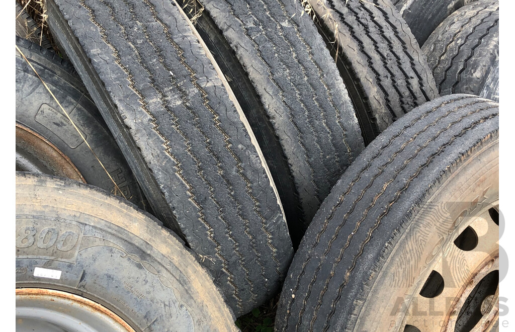 Assortment of 16 Used Truck and Trailer Tyres Some on Rims Some Not - Including Advance 11R 22.5, Hankook 11R 22.5, BridgeStone