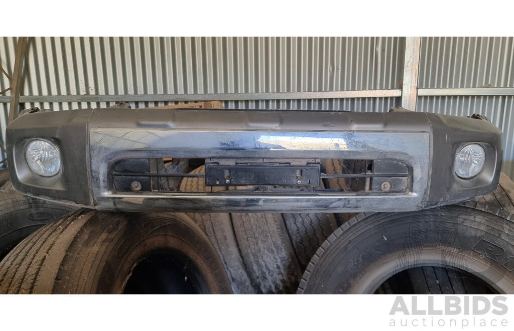 Toyota Land Cruiser 79 Series Front Bumper