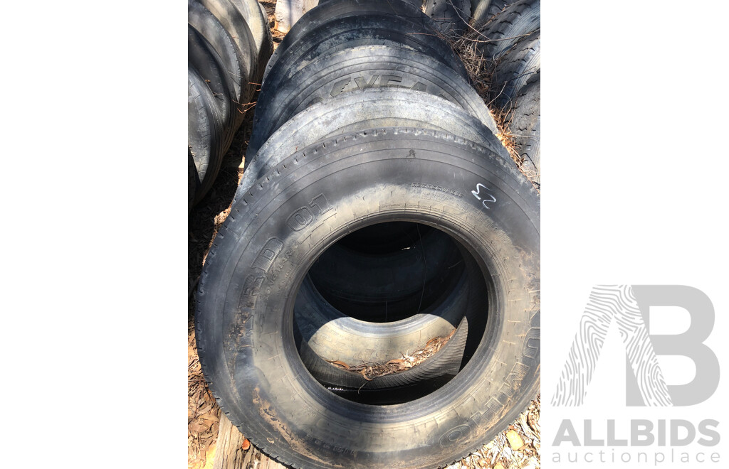 Lot of 12 Used Tyres