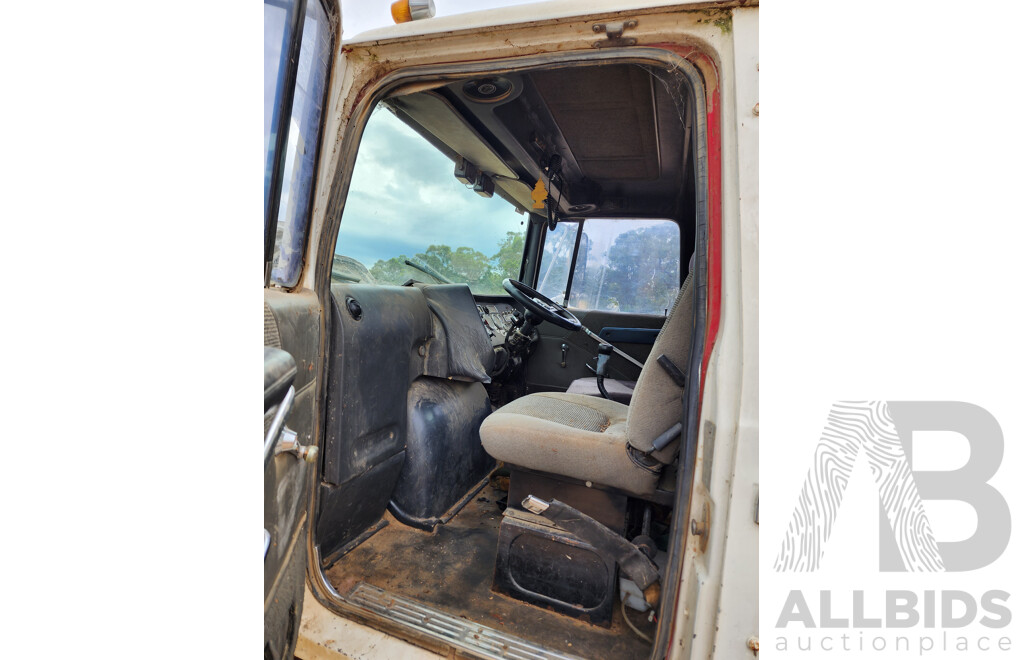 05/1993 Ford Aeromax L9000 6x4 Bogie Prime Mover 2d Cab Chassis White Turbo Diesel 420HP