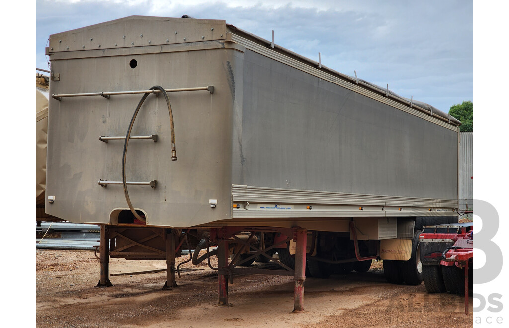 08/2003 Hamlex Intergrated Trailer Technology HXW ST3 Tri Axle Grain Trailer