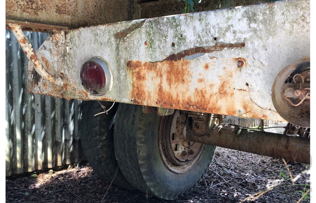 1958 Single Axle Skeltal 30ft Trailer