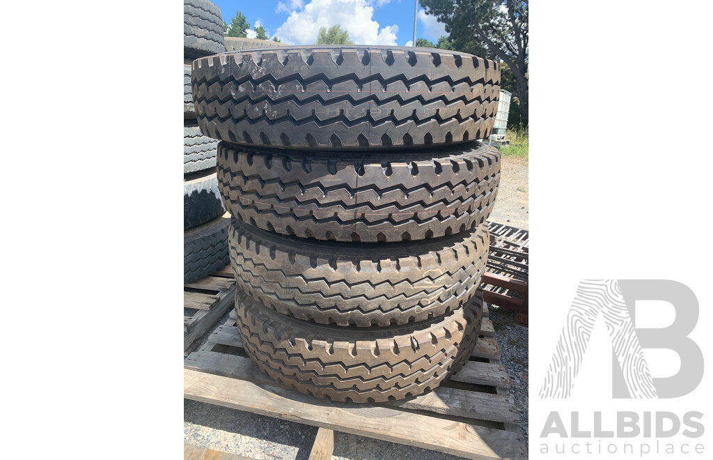 Set of 4 Truck Tyres Including Advance Tyres