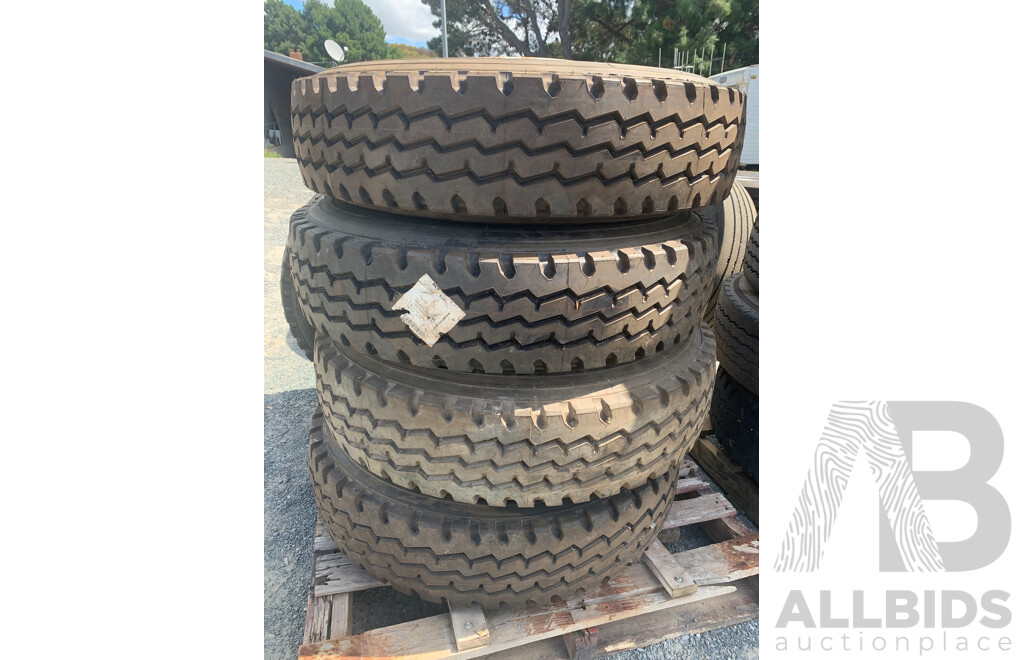 Set of 4 Advance GL671A Truck Tyres