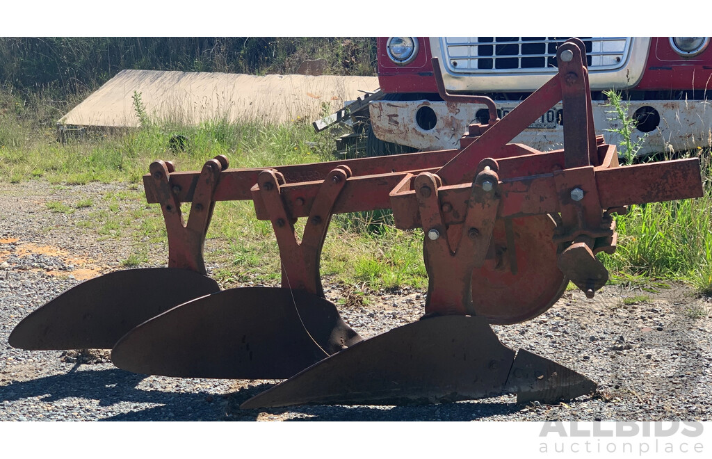 Vintage 3 Point Linkage Plough