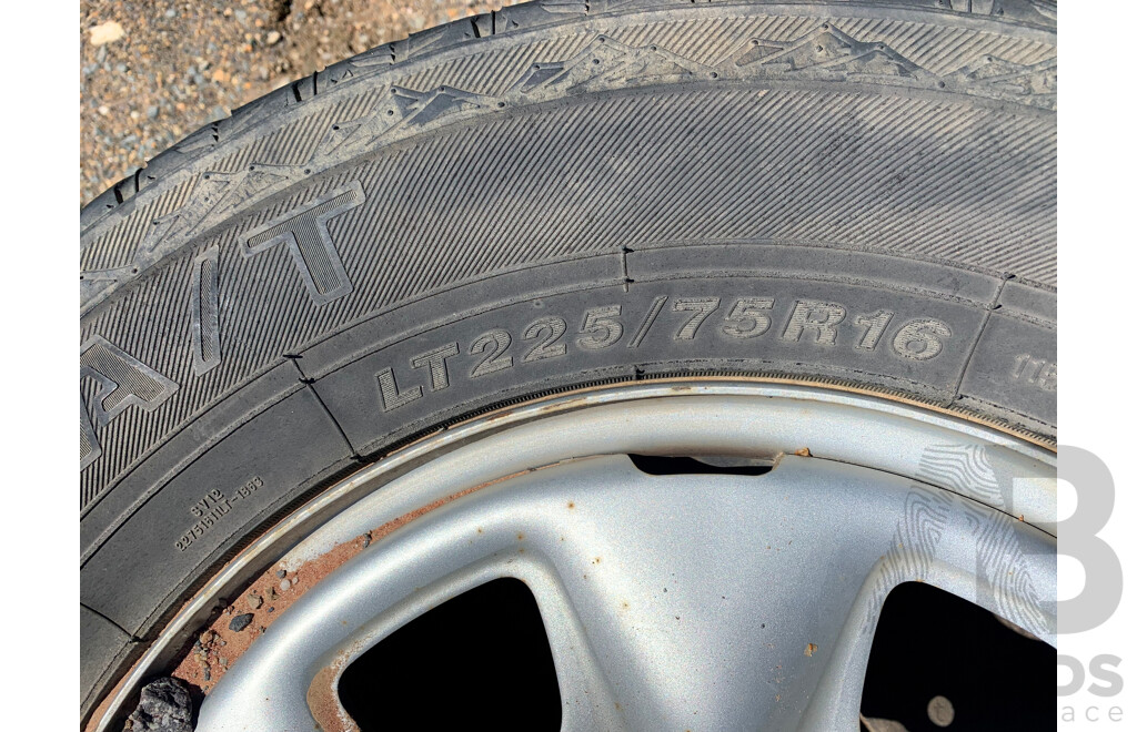 Set of Four Tyres with Wheels and 6 Tyres without Wheels
