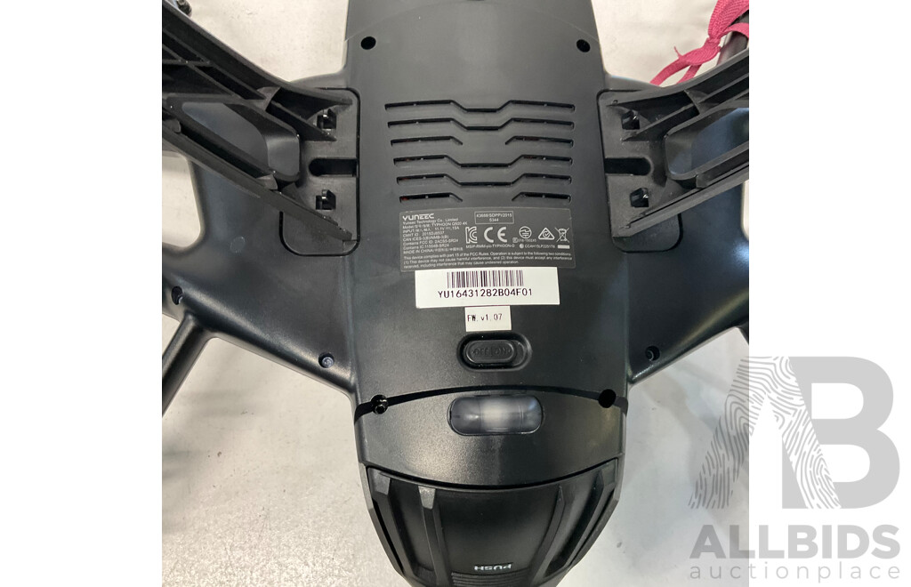 YUNEEC TYPHOON Q500 4K Drones