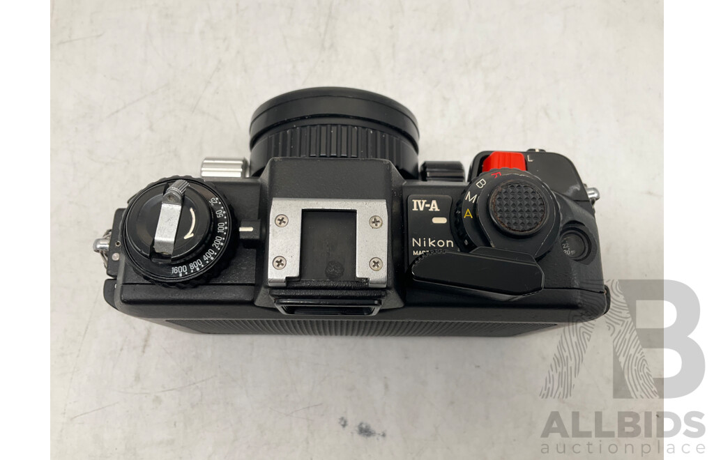 NIKONOS Close-Up Unit W/ IV-a 35mm Underwater Camera, Lens Adapter