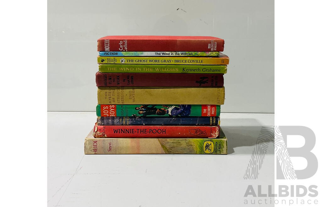 Collection Classic Childrens Literature Including Wind in the Wilows. Winnie the Pooh and More